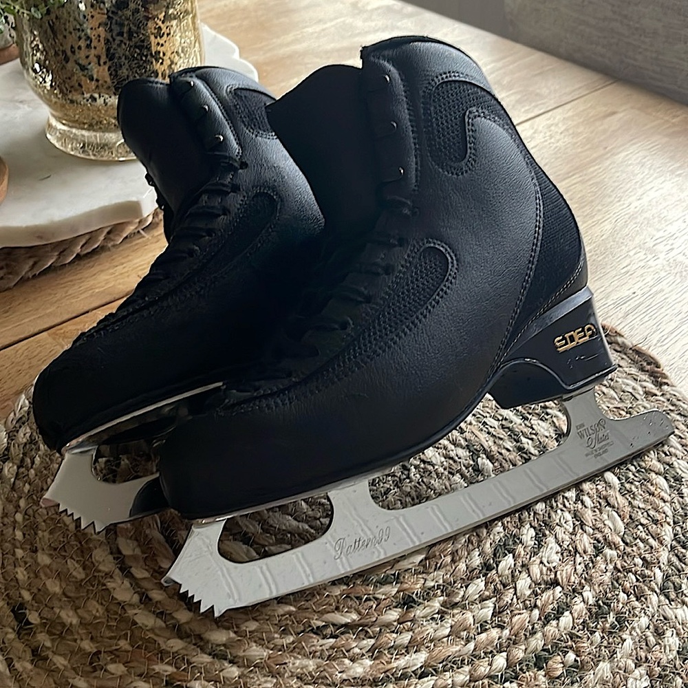 Edea size 235 with 8.74 Pattern 99 blade